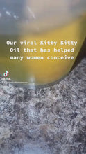 Cargar y reproducir el video en el visor de la galería, Kitty Kitty Oil
